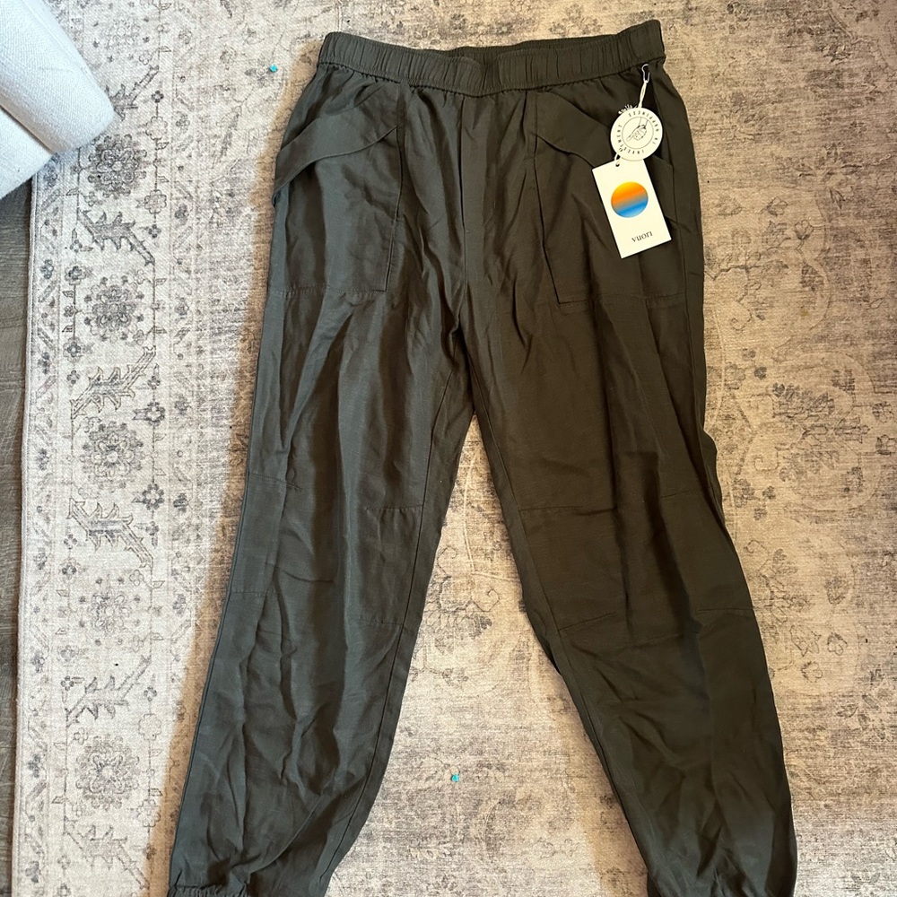 NWT Vuori Women’s Trestles Twill Jogger - Size S